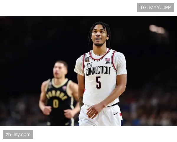 火箭完成一签一裁，与后卫牛顿签下双向合同